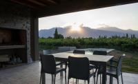Casa Premium - Finca Rosablanca, viña y montaña - Chambres d'hôtes Vista Flores