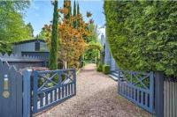 Uffington House ~Two bedroom house in Daylesford - Bed and Breakfast
