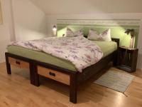 B&B Salzhausen - Gemütliche, großzügige Ferienwohnung - Bed and Breakfast Salzhausen