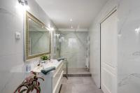 Superior Three-Bedroom Apartment at Liszt Ferenc Square VI. District