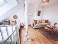 One-Bedroom Apartment with View