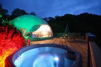 B&B Plymouth - Sunridge Geodome with private Hot tub - Bed and Breakfast Plymouth