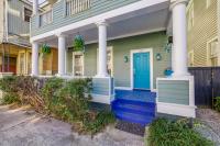 Walk Score 90!!-Historic Downtown District-2 Blocks to Famous Forsyth Park-FREE Private Parking-Huge Private Patio - Chambres d'hôtes Savannah