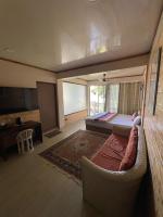 Dreibettzimmer mit Balkon