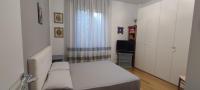 Camera Matrimoniale con Bagno in Comune 