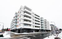 Metro Bemowo Colourful Apartment by BookingHost - B&B Varsavia