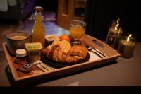 PAUSE NATURE SORBAIS Chambre avec SPA, HAMMAM Shower, SAUNA, STREAMING et arrivée autonome - B&B Sorbais