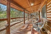 Cherokee One-Bedroom Cottage with Spa Bath – Forest View
