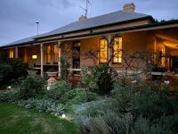 B&B Parkes - Wonga - A secluded oasis in the heart of Parkes - Bed and Breakfast Parkes