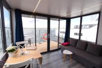 Hausboot Fjord Aquila mit Dachterrasse in Wendtorf - B&B Wendtorf