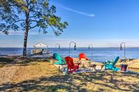 East Bay Vacation Rental with Dock! - B&B Navarre