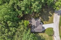 New Home, Dock, Home Theatre Projector, Hot Tub, Fire Pit, Kayaks - Chambres d’hôtes Winchester