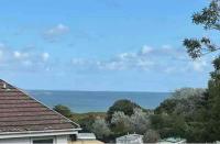 Cosy coastal home - 5 mins walk from the beach - B&B