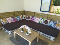 Maison 6 personnes avec piscine terrain arboré clôturé - B&B Vallabrix