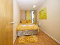 Alluring 2 Bedroom Leeds City Centre Apartment- Self Check-in,Balconied Apartment - B&B Leeds