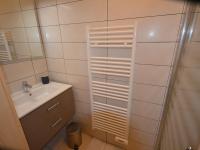 Appartement familial de luxe, centre station, 6 pers., 2 sdb, terrasse, parking, WIFI, linge inclus - Chambres d'hôtes Les Gets