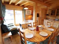 Chalet cosy aux Gets, proche du lac avec sauna et parking privé - FR-1-623-58 - B&B