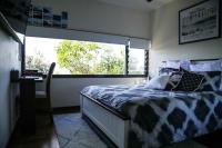 Banyandah + stunning ocean views + sleeps 8 - B&B Point Lookout