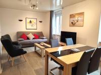 Appartement central à Trébeurden, 500m plage, proche commerces, 2 chambres, 3 salles d'eau - FR-1-368-308 - B&B