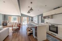 Waterfront Lodge Windsor Racecourse Marina - Ferienwohnung