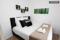 Pearl Duplex- 5 bedrooms