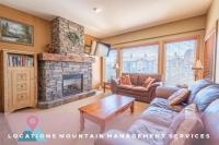 B&B Big Eddy - Bear's Paw Chalet - Amazing Location & Ski In-Out - Bed and Breakfast Big Eddy