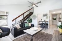 Leumeah - A Modern Townhouse in Cairns - B&B Cairns North