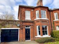 Stylish 4 bed house with parking in central Norwich - B&B Norwich