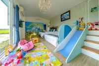 Camera Familiare con Vista Giardino