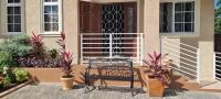 Komfort Getaway Villa at Countrymist - Bed and Breakfast Ocho Rios