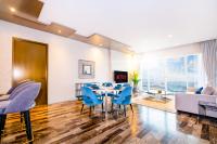 B&B Dubai - LUX - Lavish Suite with Full Palm Jumeirah View 1 - Bed and Breakfast Dubai