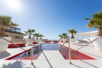 Ensuite Sea & Pool Views with Private Parking - B&B Fuengirola