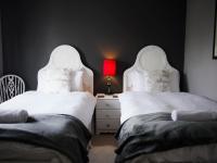 Twin Room with Bath