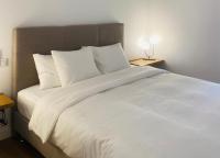 Hotel Apartment with 2-en suite Bedrooms - Bed and Breakfast