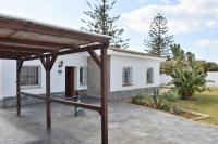 Villa María Elena, en Fuente del Gallo - B&B Conil de la Frontera
