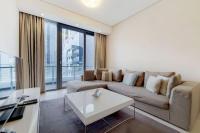 Silverene Tower B, Dubai Marina - Vibrant Two Bedroom - B&B Dubai