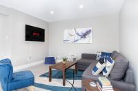 B&B Edmonton - Modern & Elegant 1-Bedroom Unit - Bed and Breakfast Edmonton