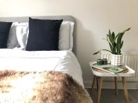 Bright CHISWICK Apartment - Great LOCATION - Bed and Breakfast