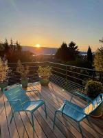 Maison de vacances 220m2 vue Lac et Château - B&B