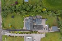 Allt Mor Rentals - Chalet with hot tub, And Studio Apartment no hot tub - Chambres d'hôtes Roybridge