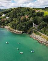 B&B Glandore - Glandore mews situated in the picturesque village of Glandore - Bed and Breakfast Glandore