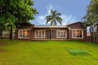 Stay Leisurely Country House, 4BHK Pool Karjat - B&B Karjat
