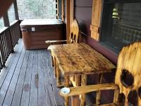 Dollywood-Newly Renovated Dancing Bear 4 - B&B Pigeon Forge