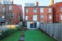 Spacious 2 Bedrooms, Free Parking, Free Wifi - Serene Homes Sheffield - B&B