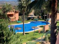 El Soto de Marbella Onsite Golf-Tennis-Padel-Gym 2 Bedroom Penthouse - B&B La Mairena