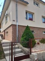 Domček u Kubáňov - B&B Bešeňová