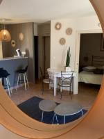 B&B Saumane-de-Vaucluse - appartement cosy avec climatisation réversible GOLF DE SAUMANE - Bed and Breakfast Saumane-de-Vaucluse