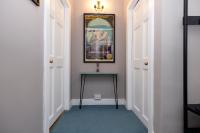 JOIVY Eclectic Apartment near Edinburgh Castle - B&B