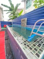 B&B Malacca - 5Room Home2stay Hayyan Muslim Pool - Bed and Breakfast Malacca