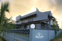 B&B Malakka - Melaka Klebang Bungalow by HelloSuites - Bed and Breakfast Malakka